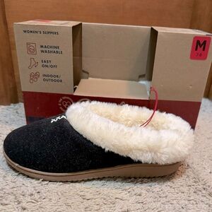 Women’s Dearfoam Slippers